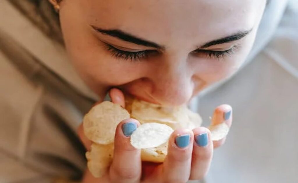 Trastornos como la anorexia y bulimia afectan más las mujeres jóvenes