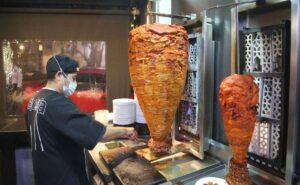 trompo de taco al pastor