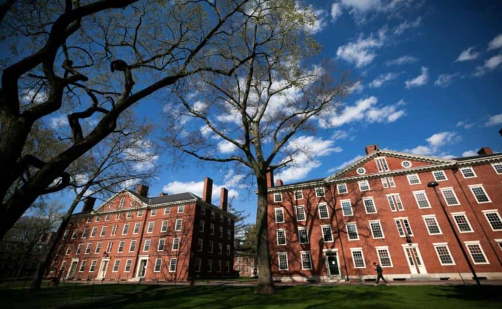 ¿Cómo me inscribo a los cursos gratis y en línea que ofrece Harvard?