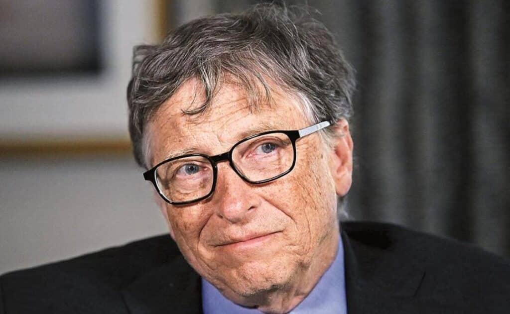 Profesiones que sobrevivirán a la inteligencia artificial, según Bill Gates