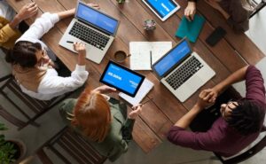 Laptops con IA local, nuevas aliadas para la universidad