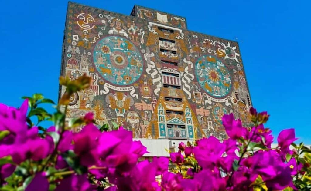 ¿Sabes el significado del mural de la biblioteca central de CU? La UNAM te lo cuenta