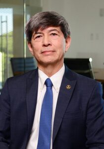 Doctor Fernando León