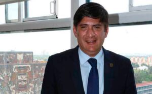 ¿Quién es Héctor Hiram Hernández Bringas, aspirante a la rectoría de la UNAM?