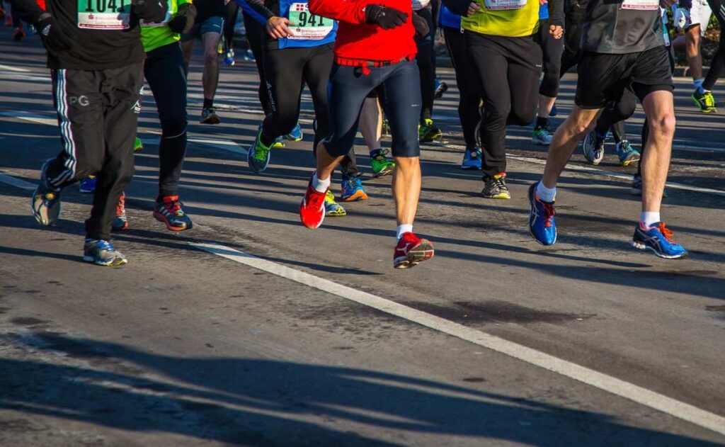 Celebra los 50 años de la FES Acatlán con esta carrera; así te puedes registrar