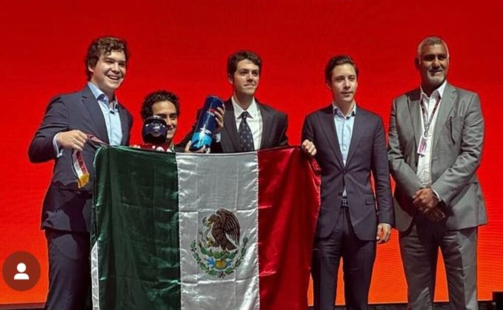 Estudiantes mexicanos ganan primer lugar en Aramco F1 in schools Singapore 2023
