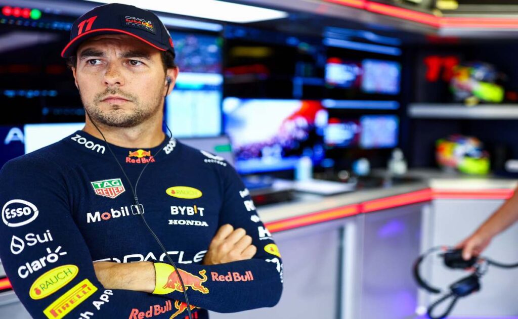 Qué estudió Checo Pérez