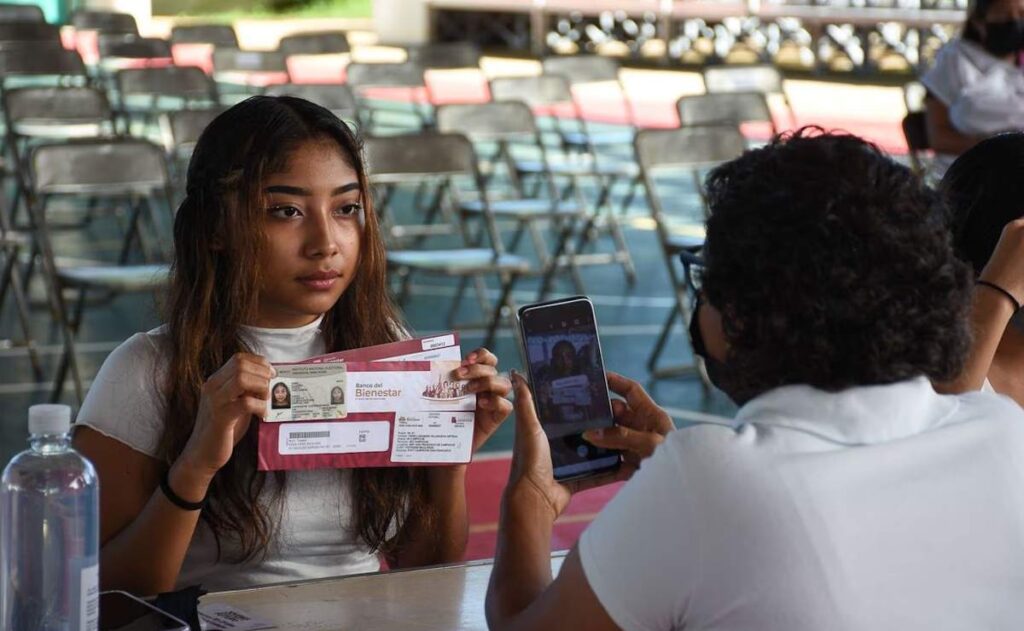 Cómo saber si mi universidad es prioritaria para solicitar la beca Jóvenes Escribiendo el Futuro