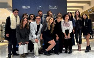 Estudiantes de moda de la IBERO llevan sus diseños a Palacio de Hierro