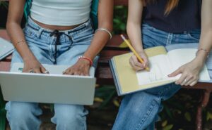 ¿Te gustaría estudiar el bachillerato en línea? SEP abre su convocatoria