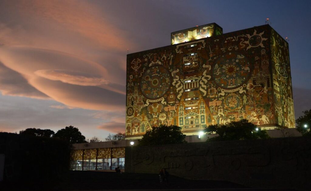 ¿Qué carreras puedo estudiar en la UNAM?