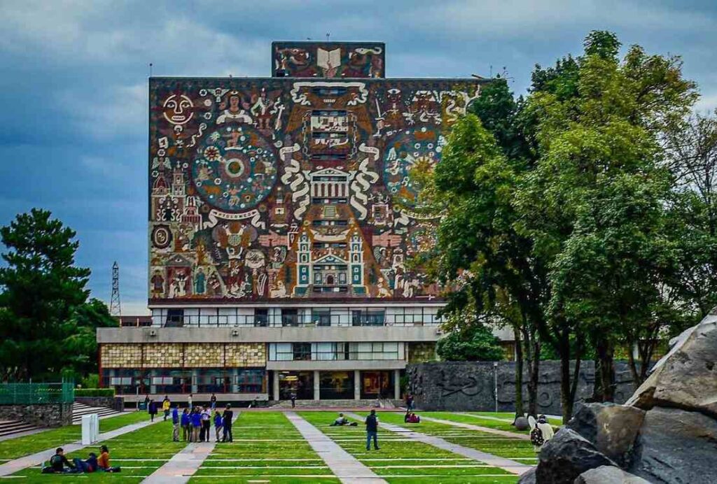 ¿Cuáles son las carreras de la UNAM que tienen prerrequisitos?