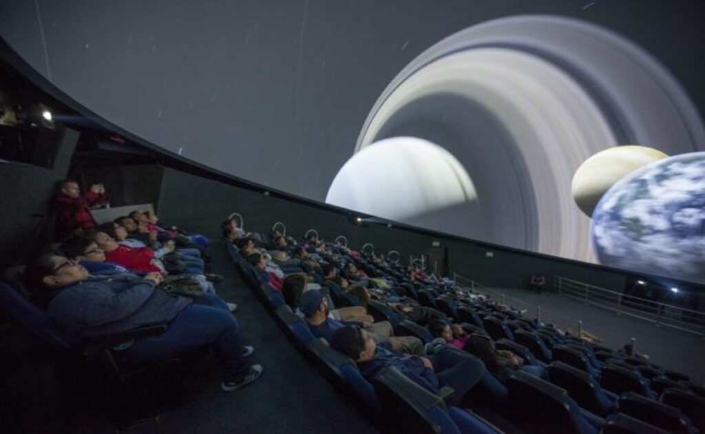 Aprende de astronomía en la noche de museos en el IPN
