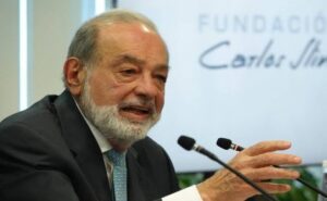 Carlos Slim dio clases en la UNAM; qué materias impartió