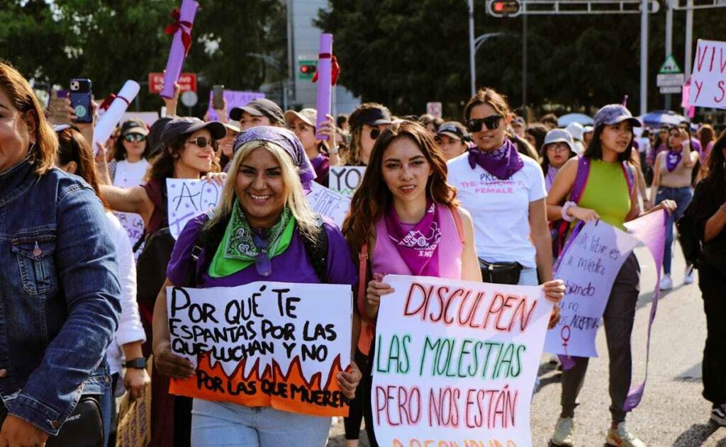 ¿Qué significan los colores emblemáticos del feminismo?