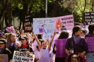 Marcha 8M CDMX: 5 tips para unirte a un contingente universitario