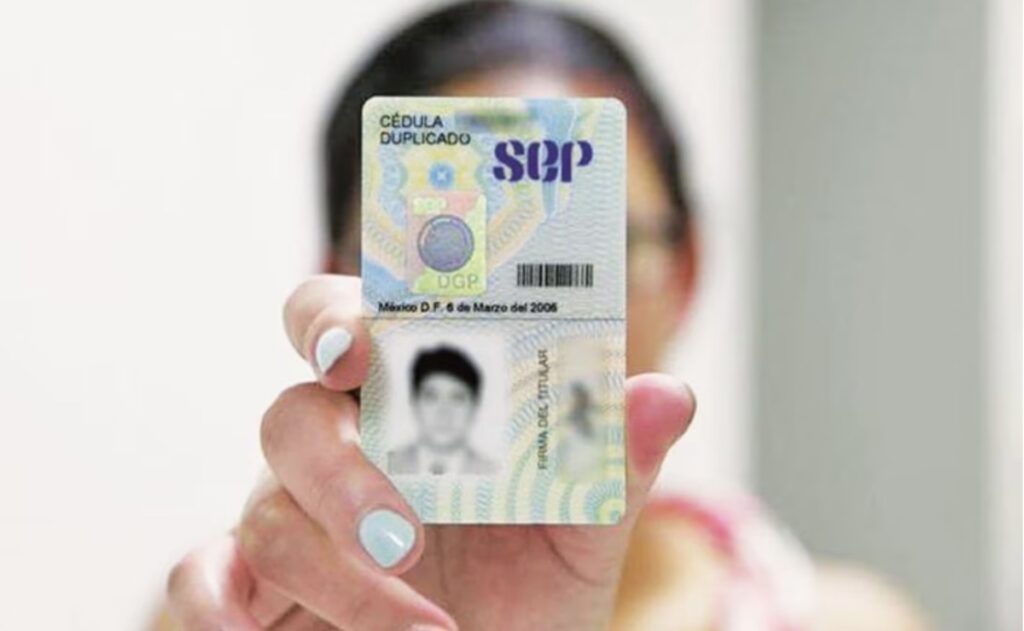 Cédula profesional