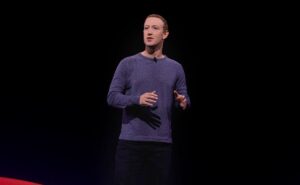 ¿Dónde estudió Mark Zuckerberg?