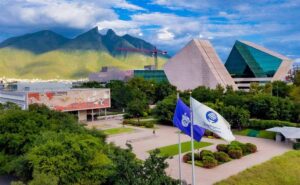 ¿Cómo obtener una beca del 100% para estudiar en el Tec de Monterrey?