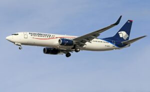 ¡Hay chamba! Aeroméxico tiene una vacante y no pide licenciatura