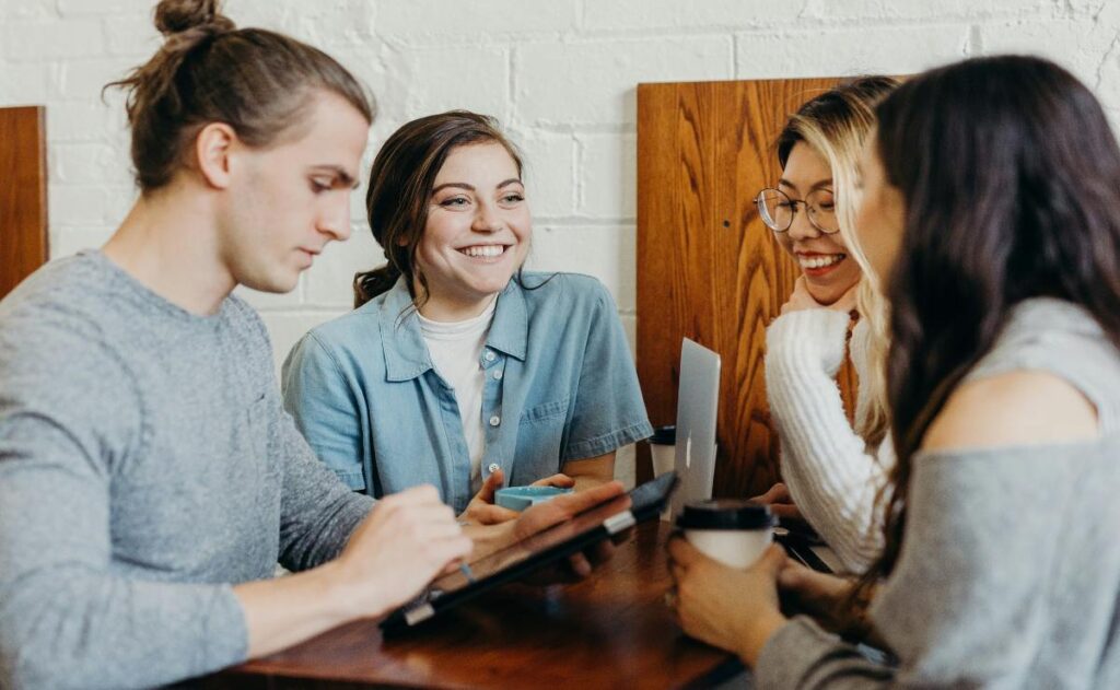 Estas son las 10 carreras que más eligen los jóvenes