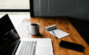 Universidad Anáhuac tiene un curso gratis para mejorar tu negocio con IA
