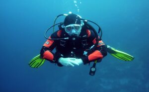 Sumérgete en el mundo del buceo con este curso de la UNAM