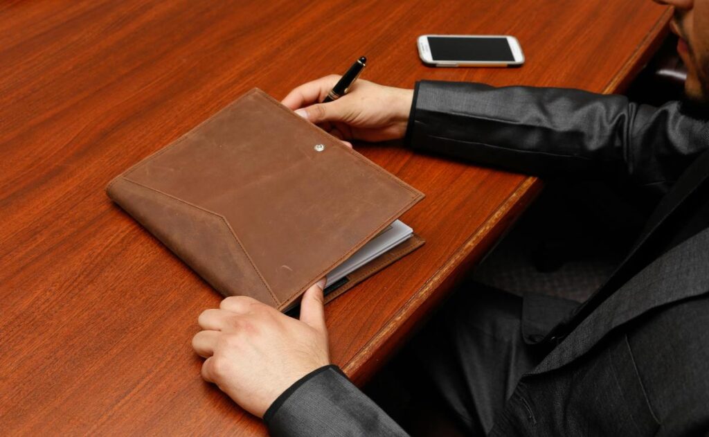 ¿Cuánto gana un profesional con maestría?