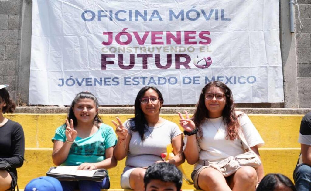 La beca Jóvenes Construyendo el Futuro es un programa impulsado por el gobierno de México.