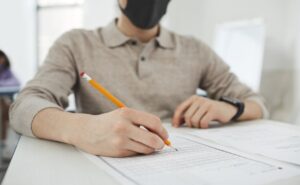 A cinco años de la pandemia: las repercusiones en la salud mental de estudiantes y profesores