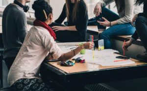 ¡Atención, jóvenes artistas! Estos son los requisitos para la beca de la UDG USA