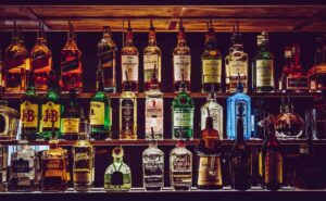 ¿Cómo el alcohol daña la cognición?