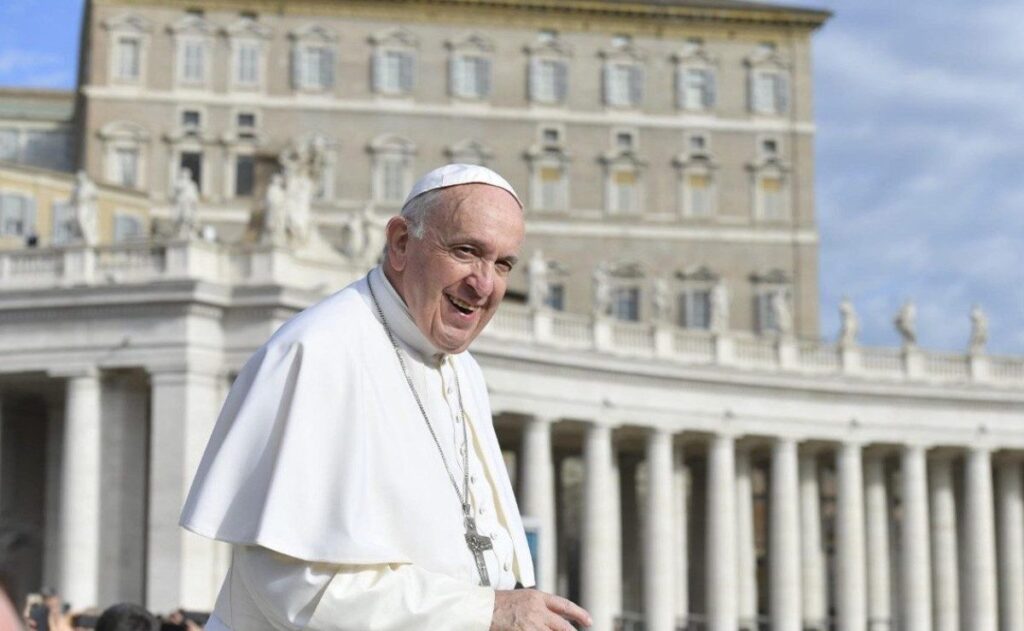 ¿Qué estudió el papa Francisco antes de ser sacerdote? 