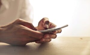 Bienestar digital: enseñar a habitar la red sin perderse en ella