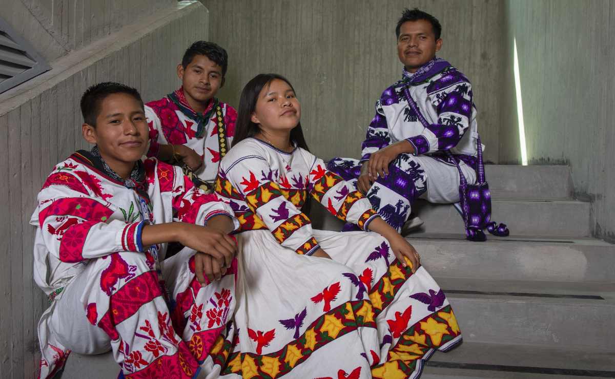 Estudiantes de comunidad la Wixárika