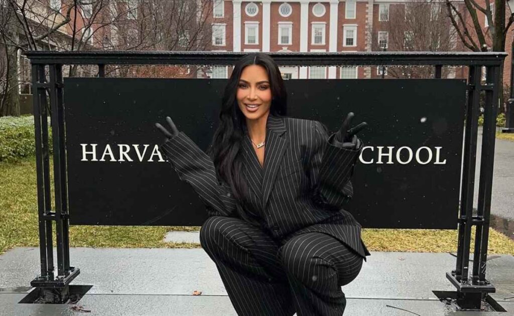 Kim Kardashian concluye la universidad; esto es lo que estudió
