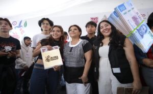 Nuevo programa dará más de 8 mil pesos a jóvenes de la CDMX; requisitos 