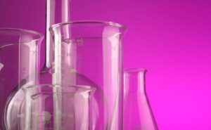 Nayla, una universitaria que encontró su voz en la ciencia