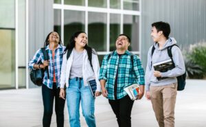 Yellow Day: cosas que sí te hacen feliz como estudiante