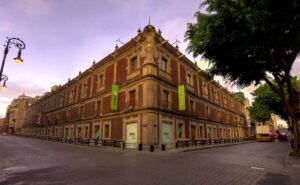 ¡Trabaja en el MIDE!: postúlate al Programa de Mediadores