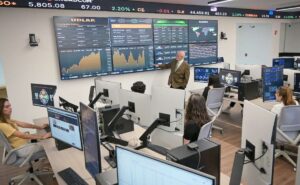 UDLAP inaugura el CAEEI, su propio Wall Street