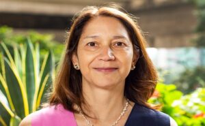¿Qué estudió Ana Covarrubias, nueva presidenta del Colmex?