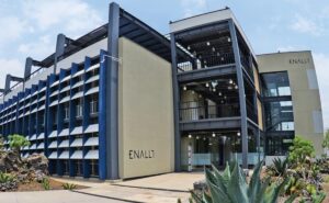 Cómo inscribirte a los cursos de idiomas de la ENALLT para 2026