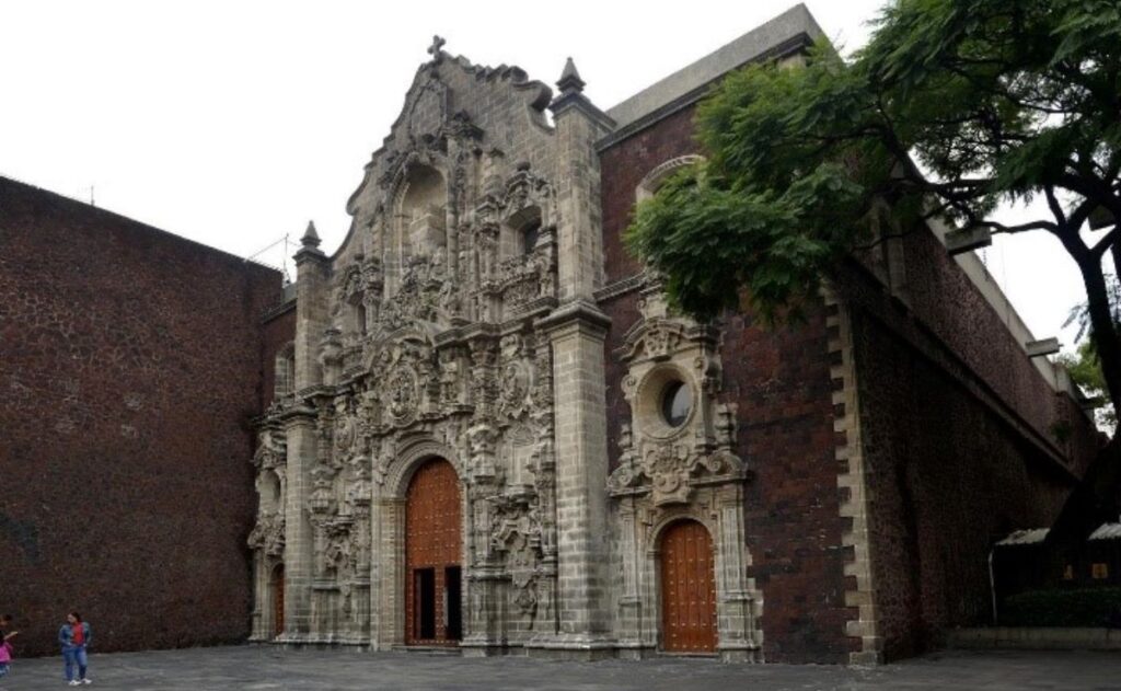 dia-nacional-del-libro-bibliotecas-cdmx (1)