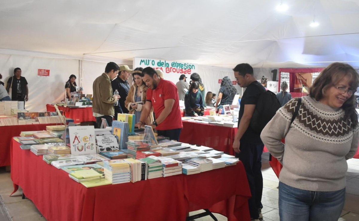libros-gratis-zocalo-cdmx-2