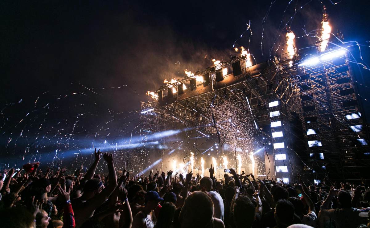 playeras-desde-50-cuando-es-el-bazar-de-merch-no-oficial