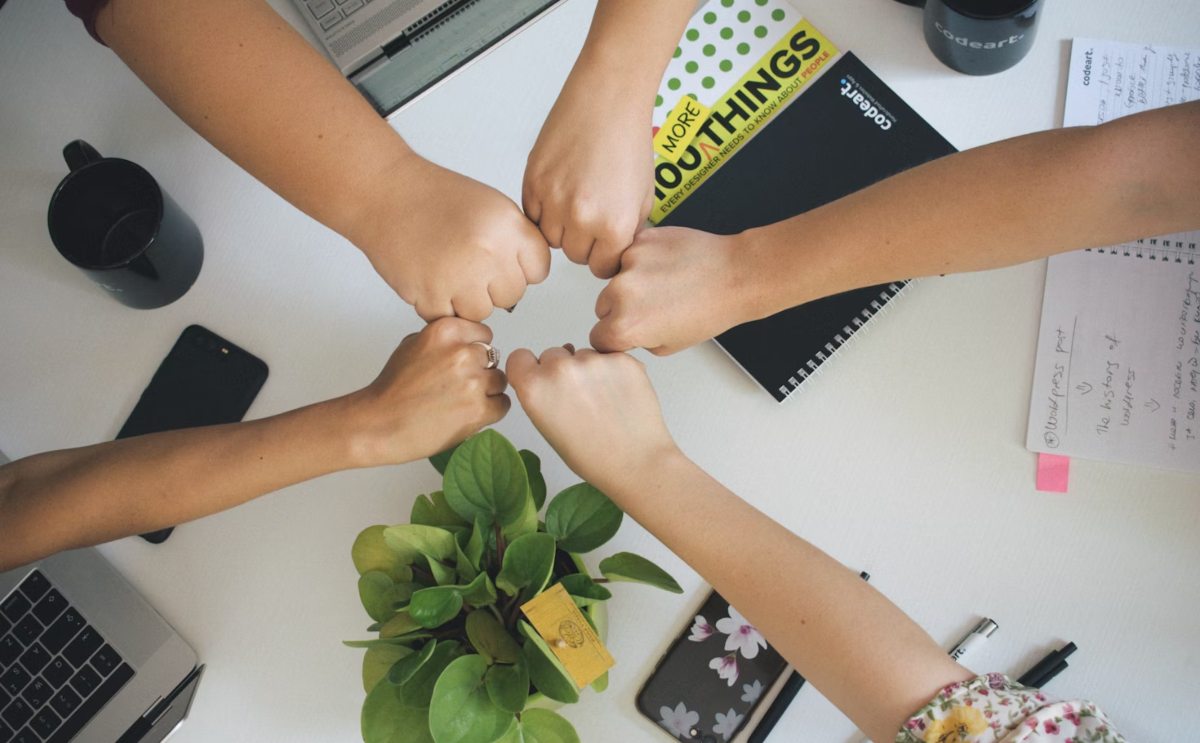 ¿Trabajar mientras estudias impulsa tu carrera?
