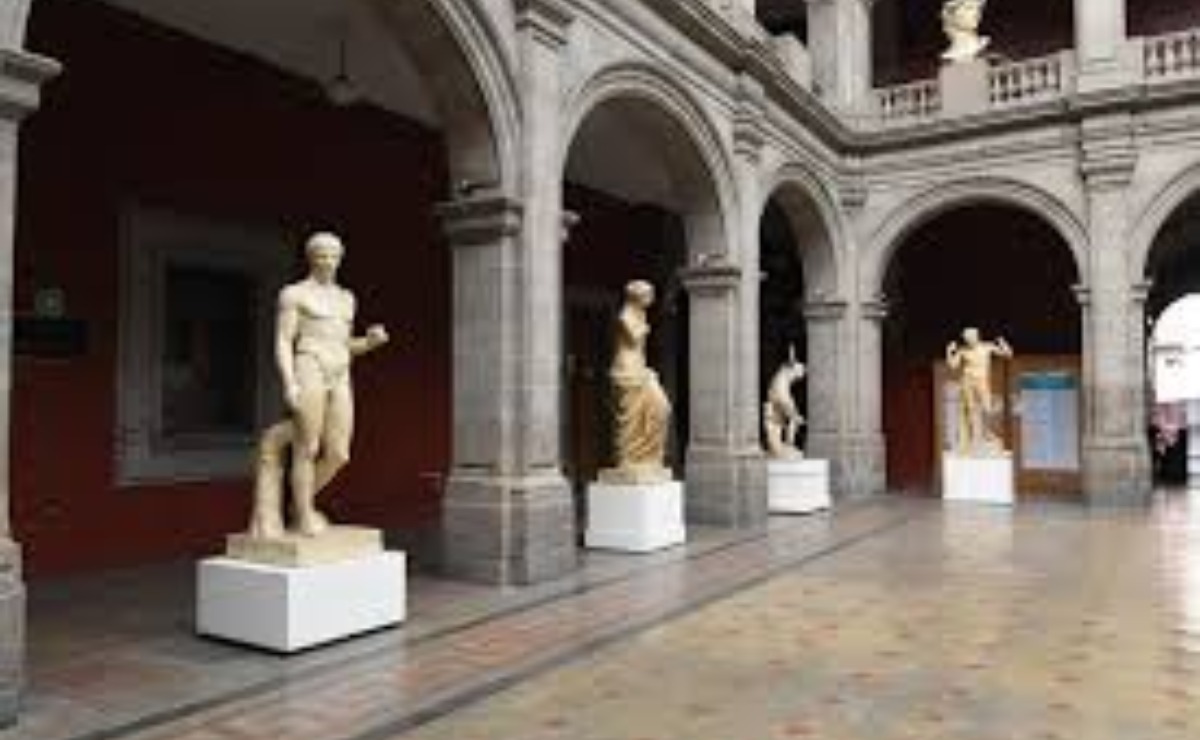 te-interesa-el-arte-realiza-tu-servicio-social-en-la-academia-de-san-carlos (1)