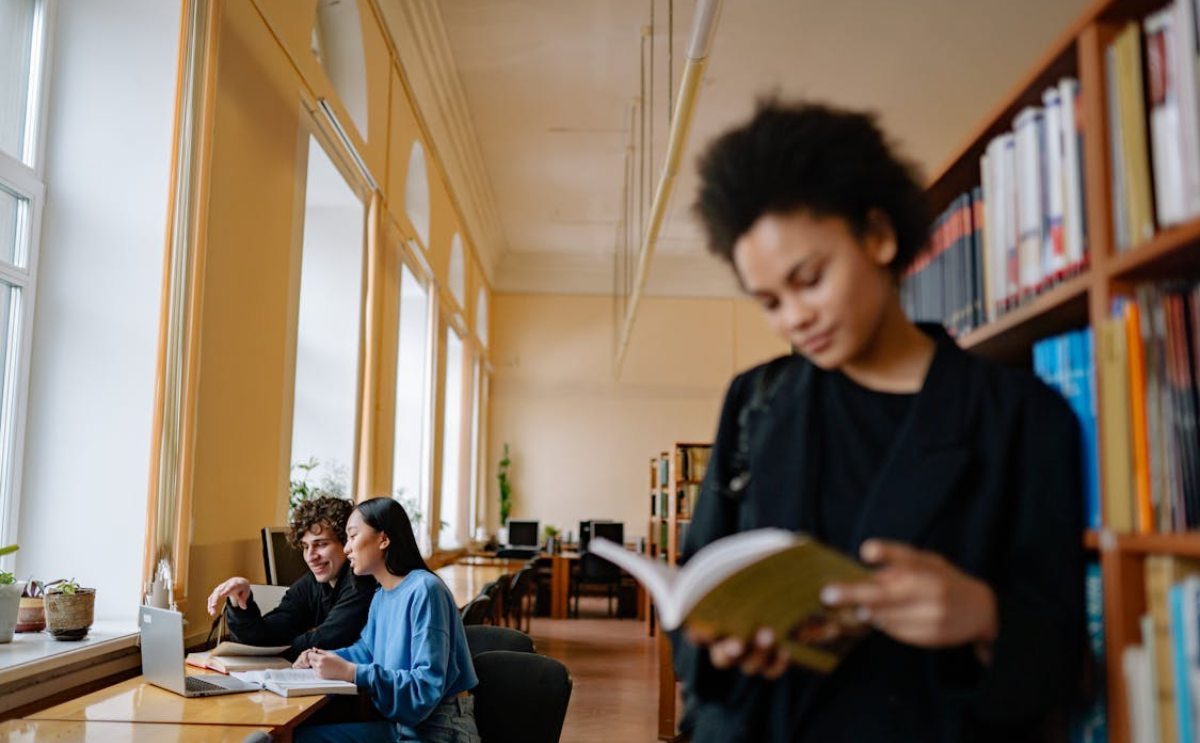 ¿Cómo aplicar a la beca de la UNAM que otorga 20 mil pesos a estudiantes?