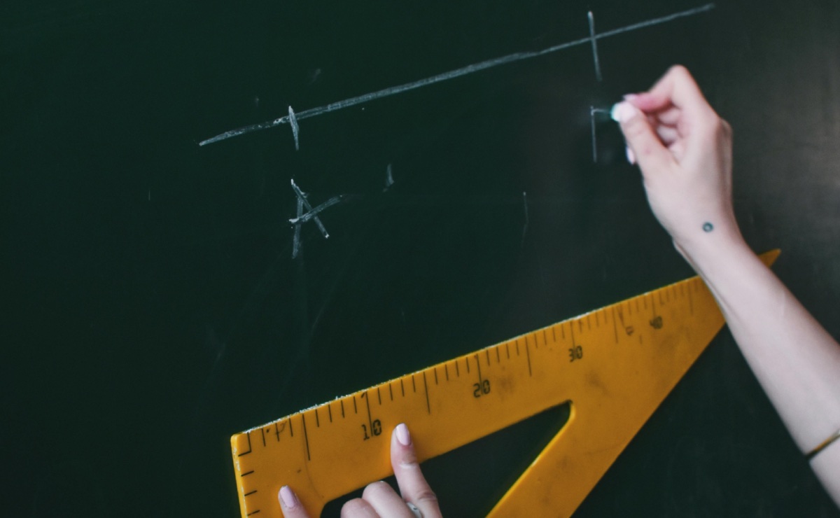 Generación Universitaria highlights five math YouTube channels